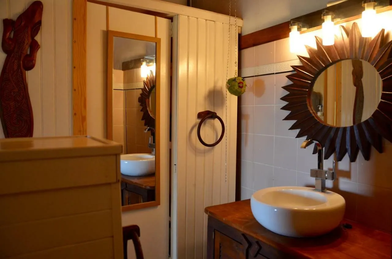 Apartament Studio Bwa Banbou Dans Villa Fleurs Des Iles Le Vauclin Martynika